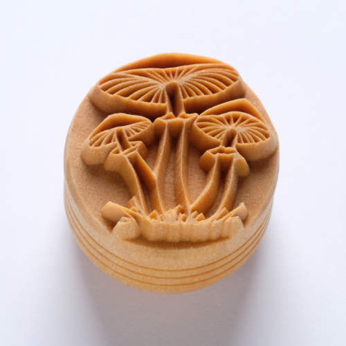 Scl-151  Large Round Stamp Cluster of Mushrooms Stamp