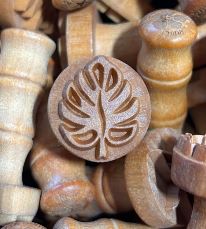 Scm-282 Monstra Leaf Stamp