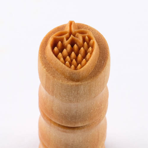 Scs-217 Small Round Stamp – Strawberry