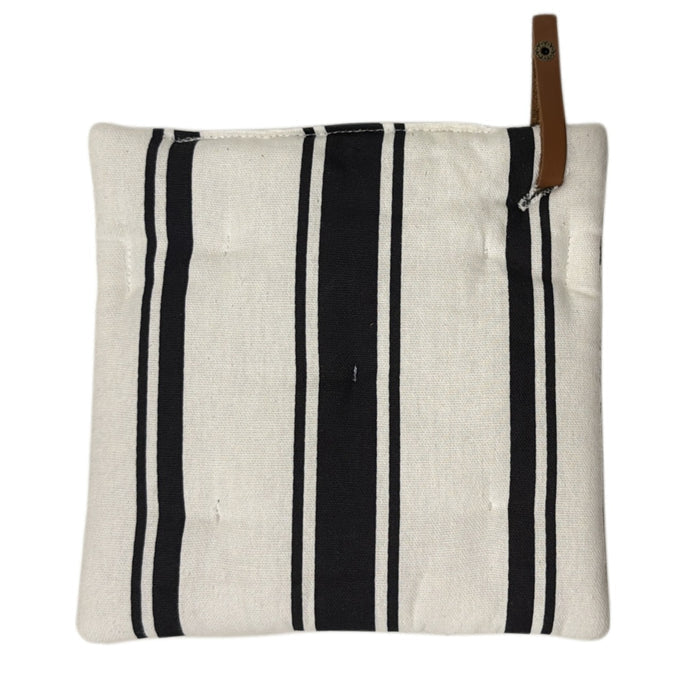 The Guest House At Graceland Scroll Pocket Pot Holder